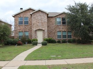 2820 Amber Waves Ln, Lancaster, TX 75134