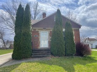 21130 Naumann Ave, Euclid, OH 44123