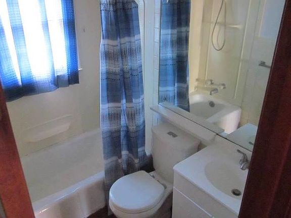 4th image of 103 Wallace Dr #3