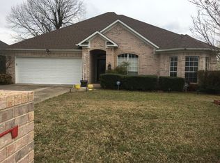 102 Calais Dr, Maumelle, AR 72113