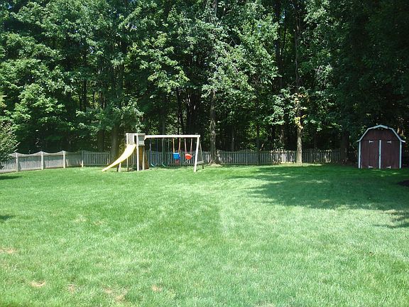 1/2 acre fenced backyard