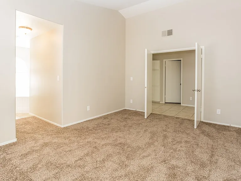 4416 W La Madre Way — Photo 8