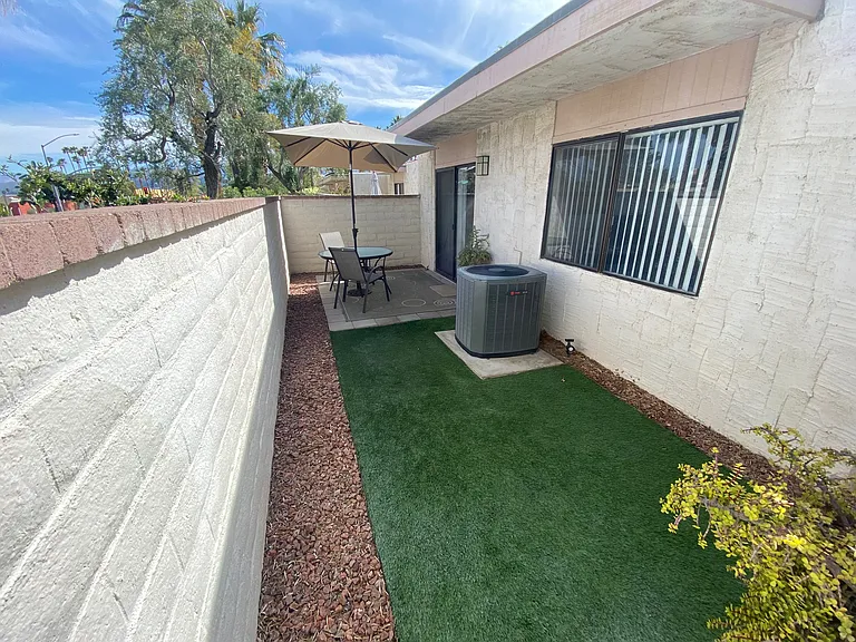 Desert Dorado Villas — Photo 17