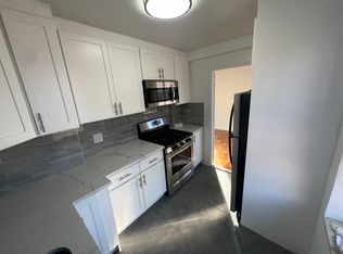 198-01B 67th Ave #2B, Fresh Meadows, NY 11365