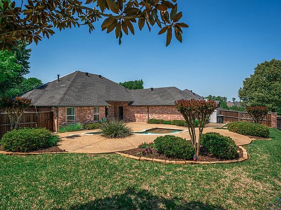 5th image of 3312 Saint Andrews Dr