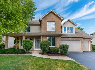 973 Homestead Dr, Yorkville, IL 60560