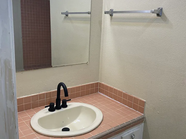 5530 Ackerfield Ave #107 — Photo 10