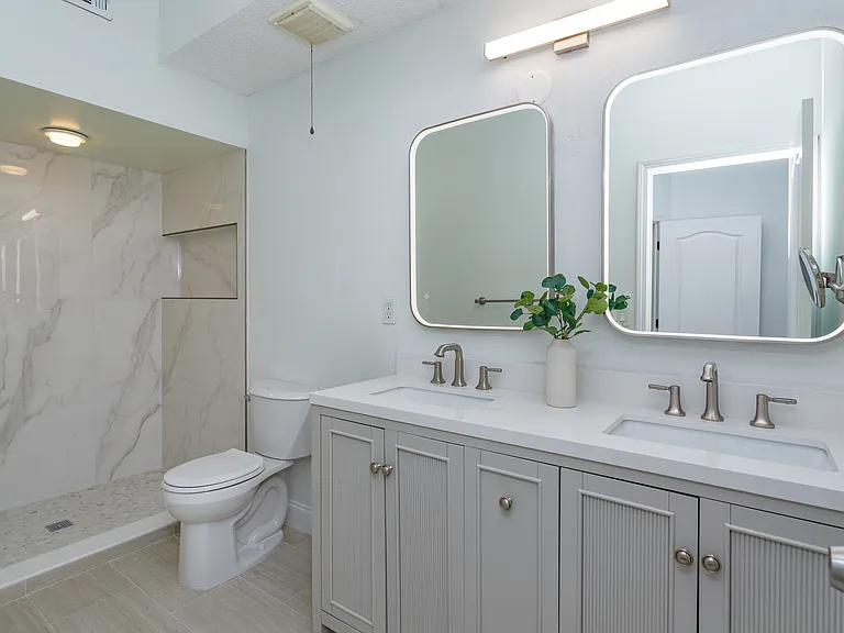 12020 Villanova Dr #105 — Photo 10