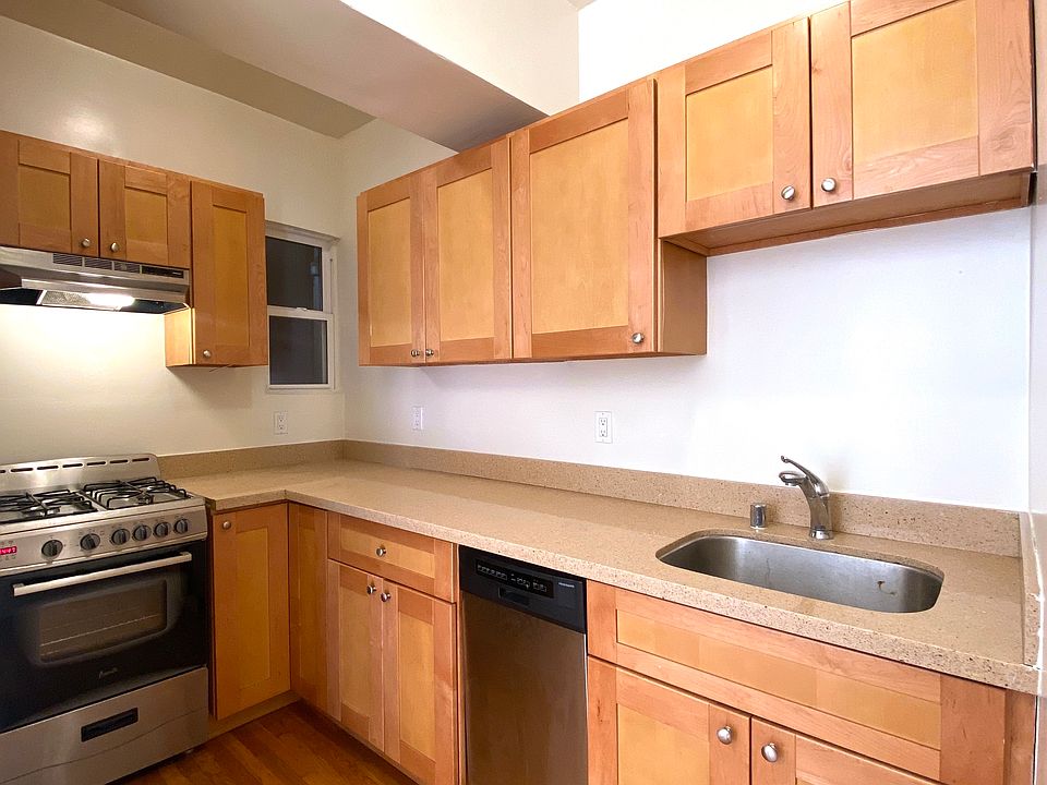 1st image of 887 Bush St #306