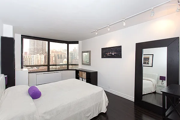 Sold by Brown Harris Stevens | media 28