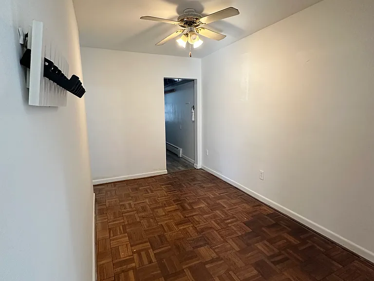 704 Chaney Dr #4 — Photo 6