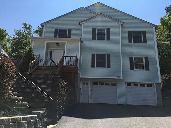 2nd image of 1330 Washington St