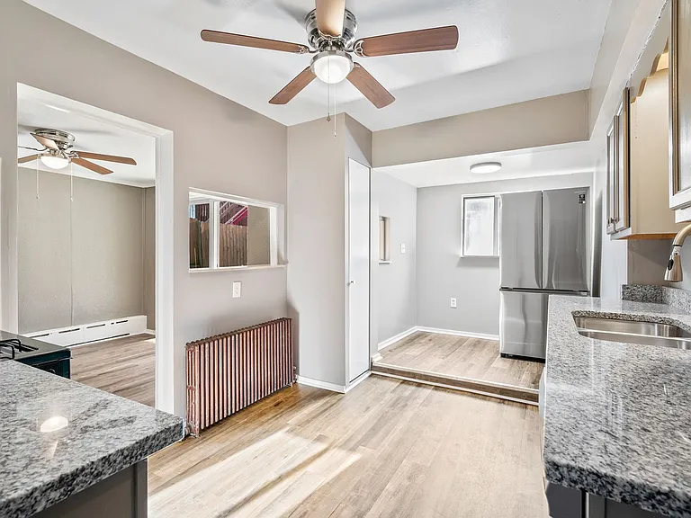 304 Marlow St — Photo 14