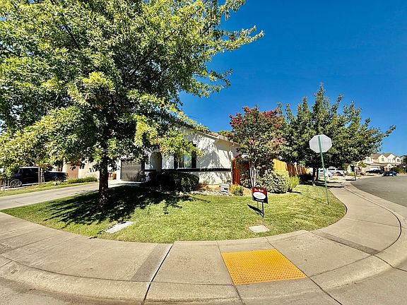 2nd image of 401 Tara Bella Pl