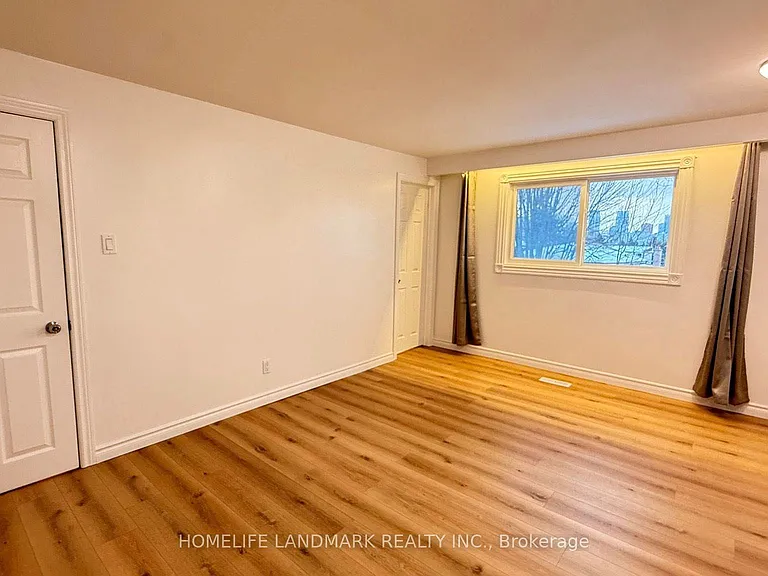 26 Kentish Cres — Photo 22