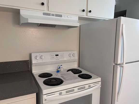 5th image of 317 W Park Ave #203