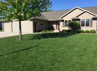 2315 Olde Country Cir, Kaukauna, WI 54130
