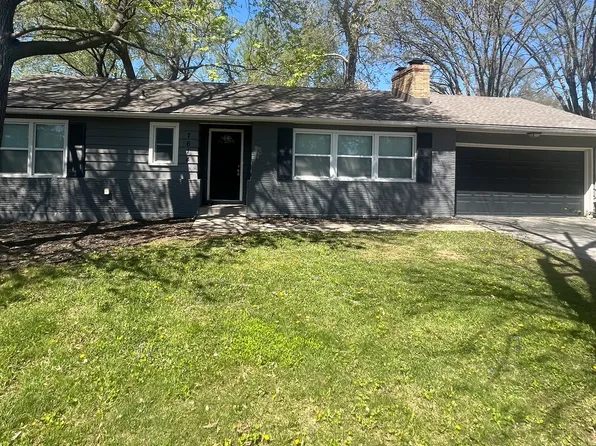 7614 W 67th St, Overland Park, KS 66202