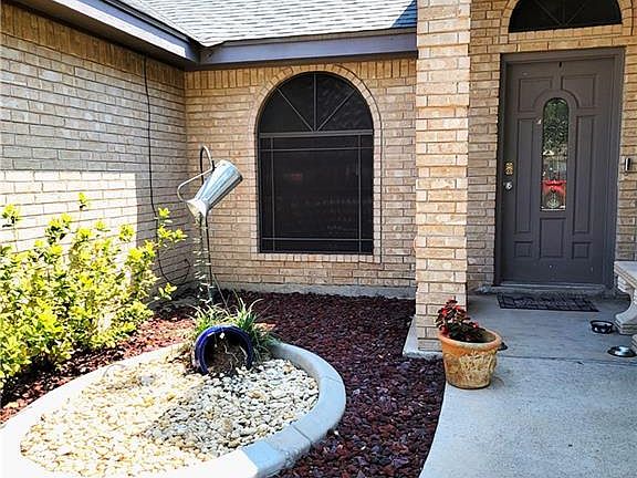3rd image of 3606 Amando St