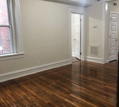 5th image of 1108 W Grace St #0