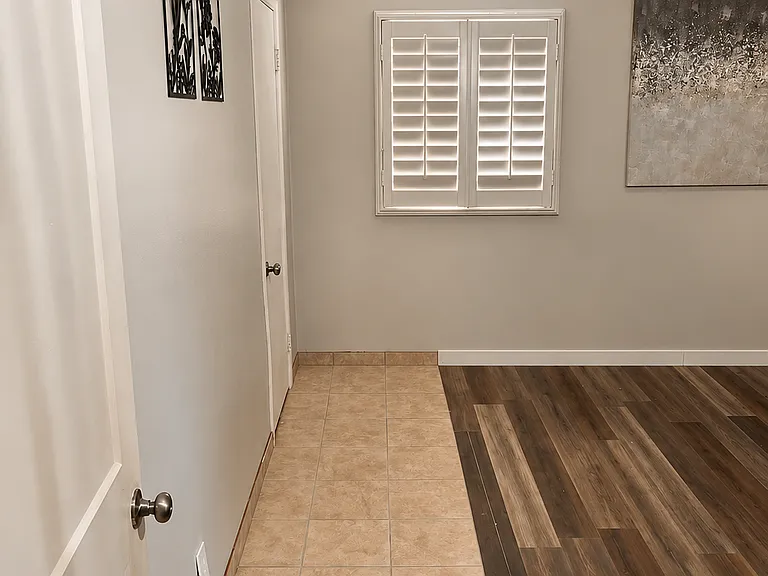 10612 Snow Heights Blvd NE — Photo 10