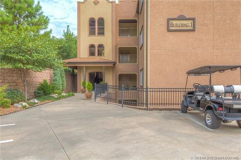 2nd image of 25 Grand Lake Dr