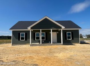 816 Middle Swamp Rd, Corapeake, NC 27926