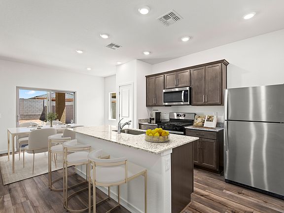 Enjoy a quick meal at the spacious breakfast bar.