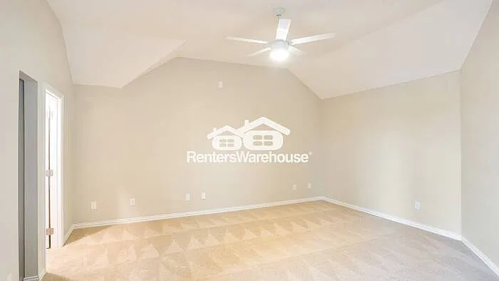 508 Lilac Ln — Photo 36