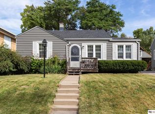 4832 Pine St, Omaha, NE 68106