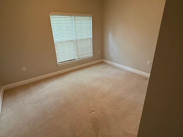 200 Lennox Dr #1A — Photo 6