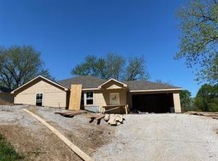 4341 NE Kelsey Rd, Kansas City, MO 64116