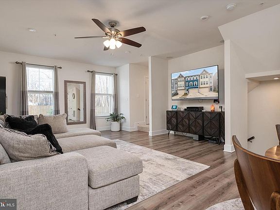 5th image of 2620 Sequoia Ln