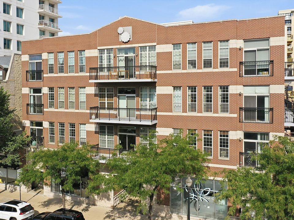 1st image of 1919 S Michigan Ave Unit 208