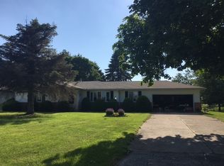 54651 Timothy Rd, New Carlisle, IN 46552