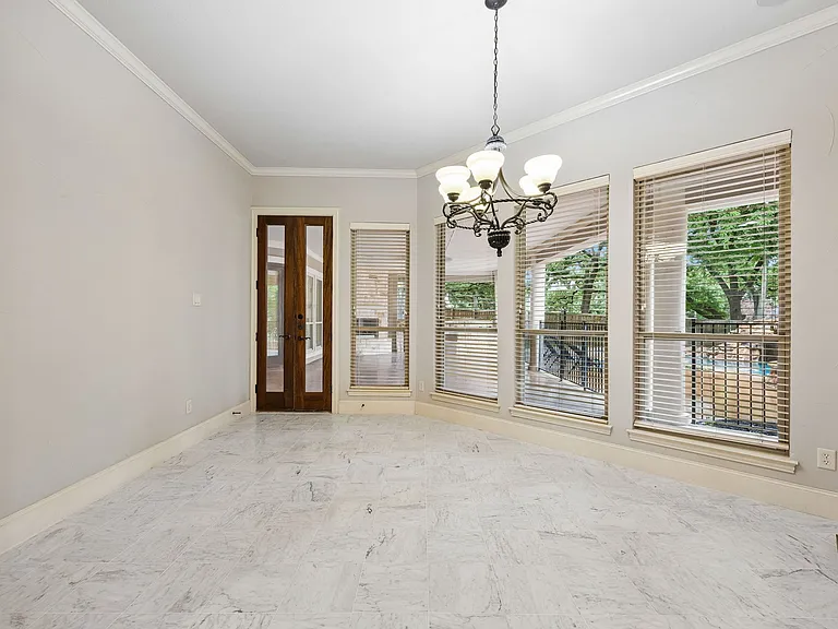 2101 Miracle Point Dr — Photo 33