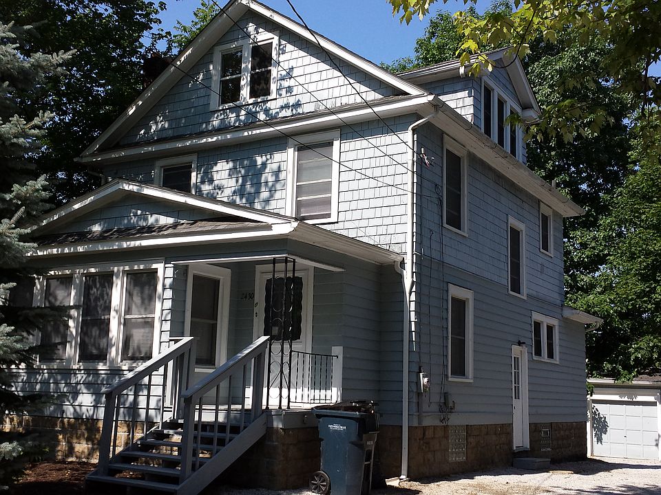 1st image of 2430 8th St