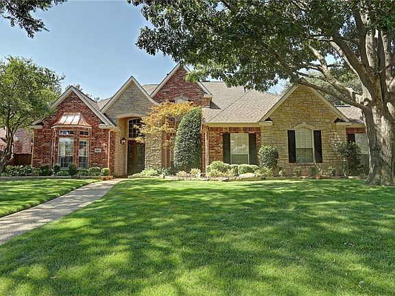 2nd image of 5011 Timber Circle Dr
