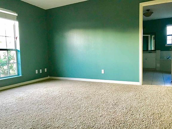 3rd image of 597 Briar Cove Dr