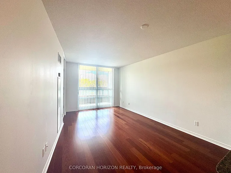 503 Beecroft Rd #216 — Photo 9