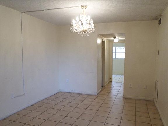 2nd image of 6620 W 2 Ct 209 #209