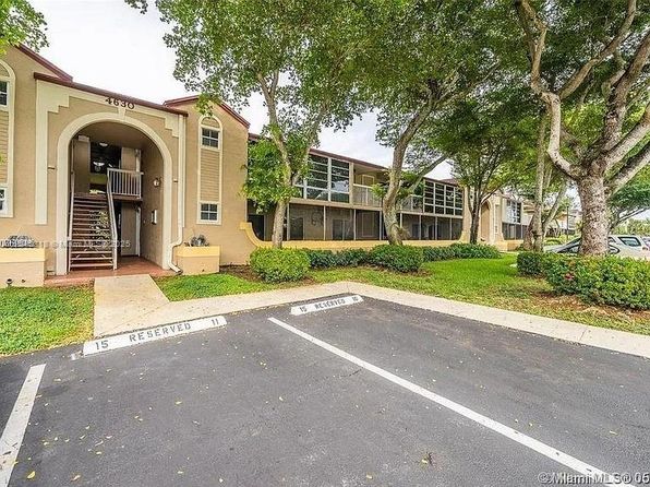 4630 NW 102nd Ave APT 203-15