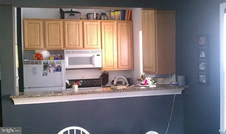 4202 Grant St NE #302 — Photo 3