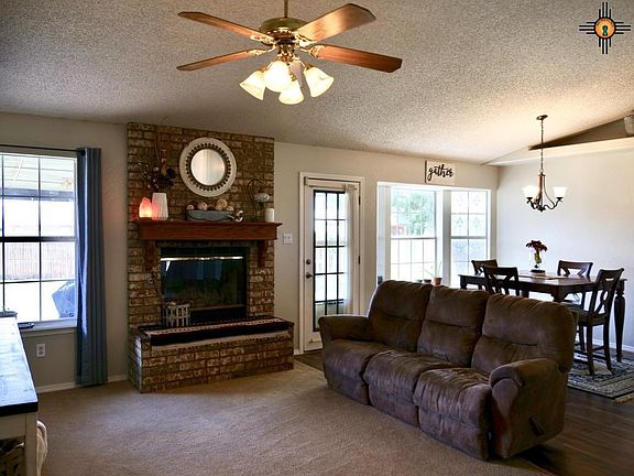 4th image of 204 Cades Ct