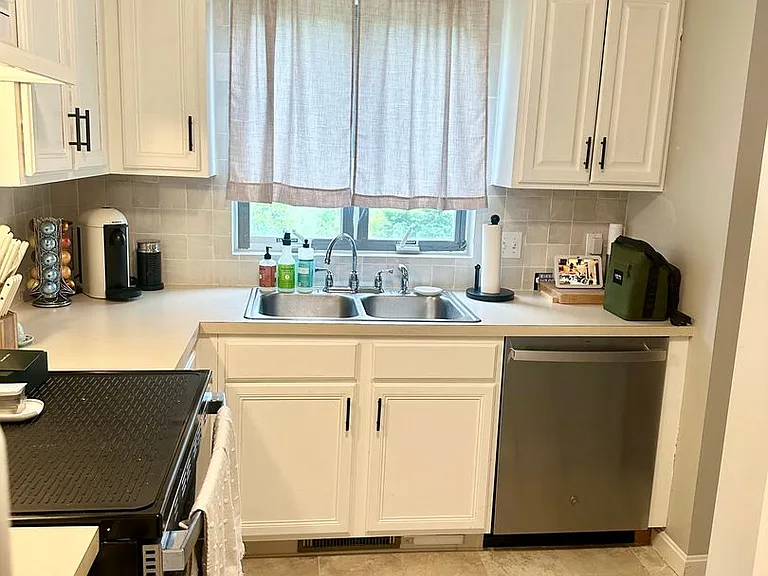 222 Fairway Dr — Photo 6