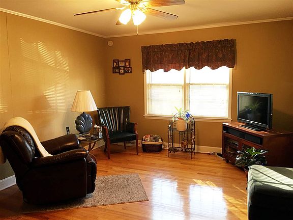 2nd image of 227 Saint Matthews Ln