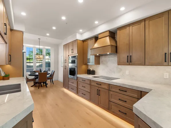 7955 E Chaparral Road #34, Scottsdale, AZ 85250