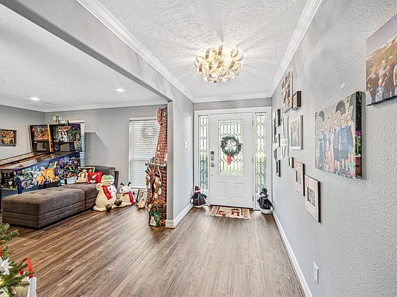 5th image of 11607 Idlebrook Dr