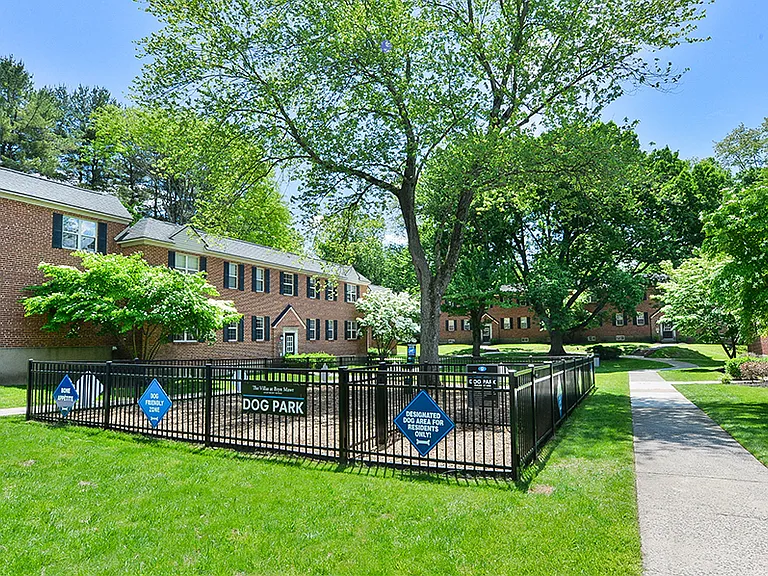 The Villas at Bryn Mawr Apartment Homes — Photo 23