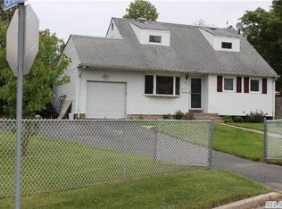 181 Grand Blvd, Brentwood, NY 11717